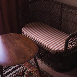 Bed & Breakfast Les De La Releve, Marseilles